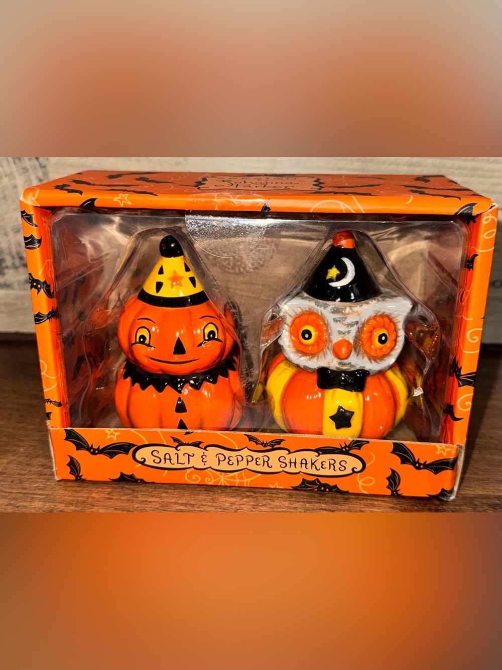 😘 Retro Johanna Parker Halloween Pumpkin And Owl Party Hats Salt Pepper Shakers